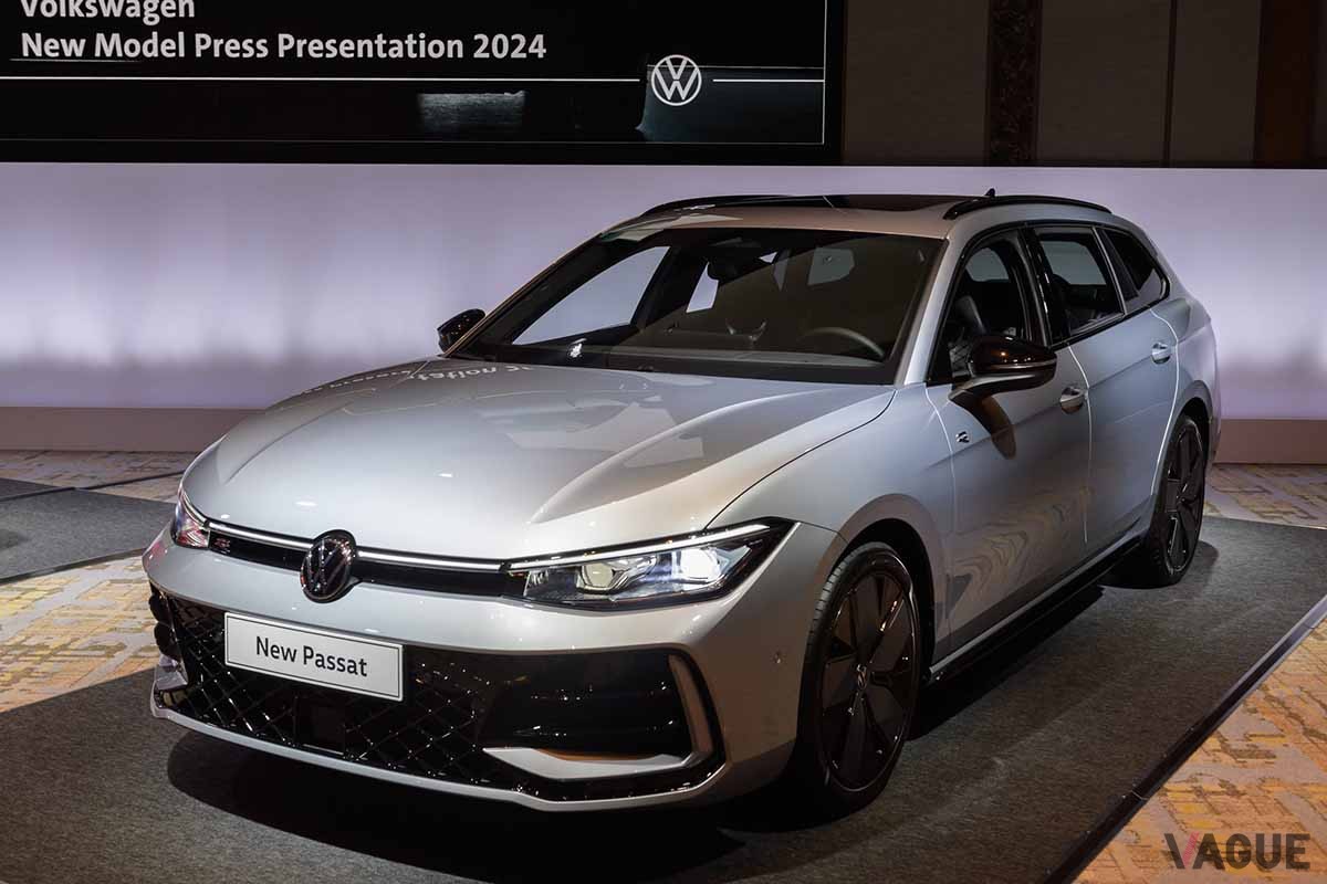 日本初公開されたVW新型「パサート」
