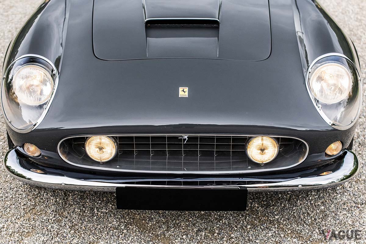 オークションに出品中の1960年製フェラーリ「250GT SWBカリフォルニア スパイダーbyスカリエッティ」 Remi Dargegen ©2024 Courtesy of RM Sotheby's