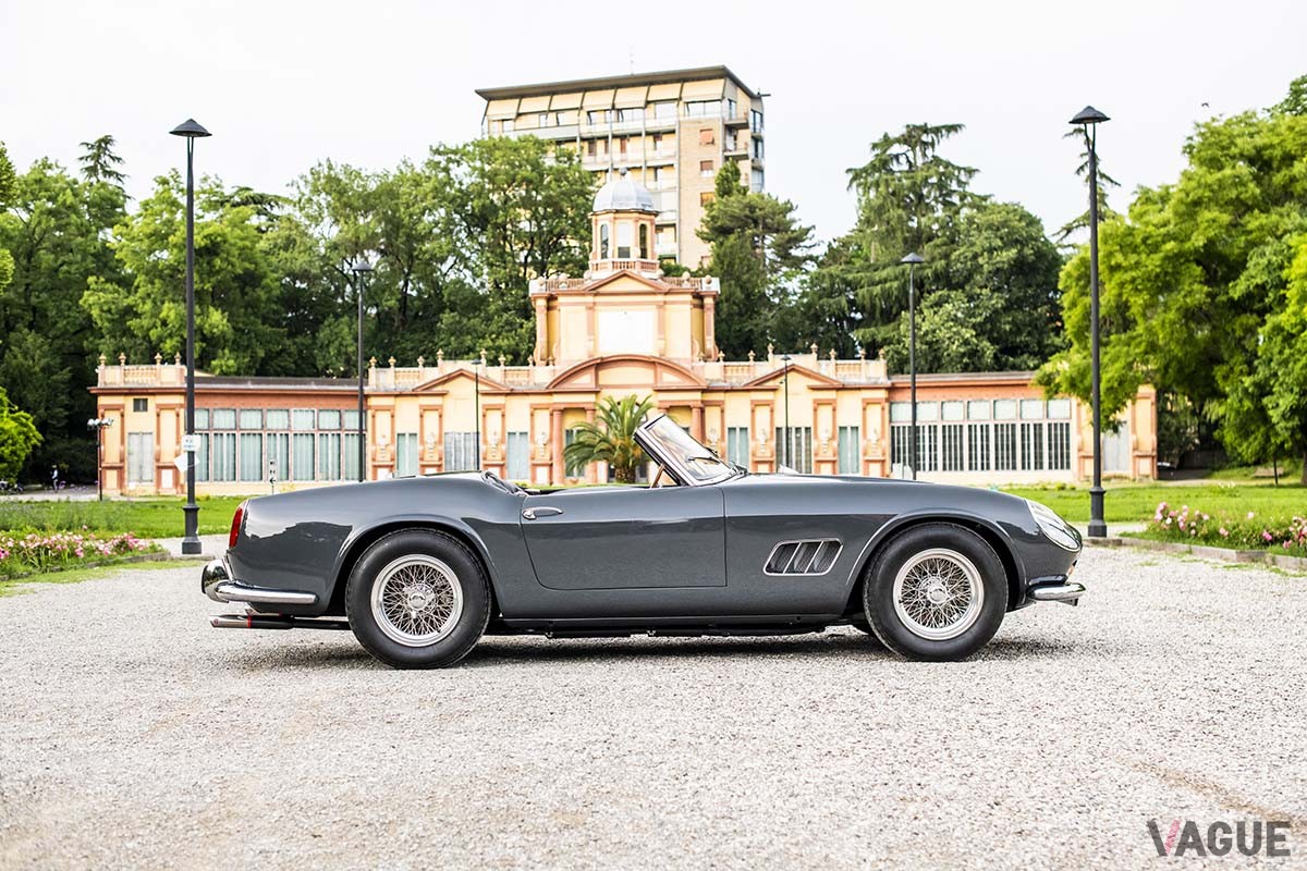 オークションに出品中の1960年製フェラーリ「250GT SWBカリフォルニア スパイダーbyスカリエッティ」 Remi Dargegen ©2024 Courtesy of RM Sotheby's