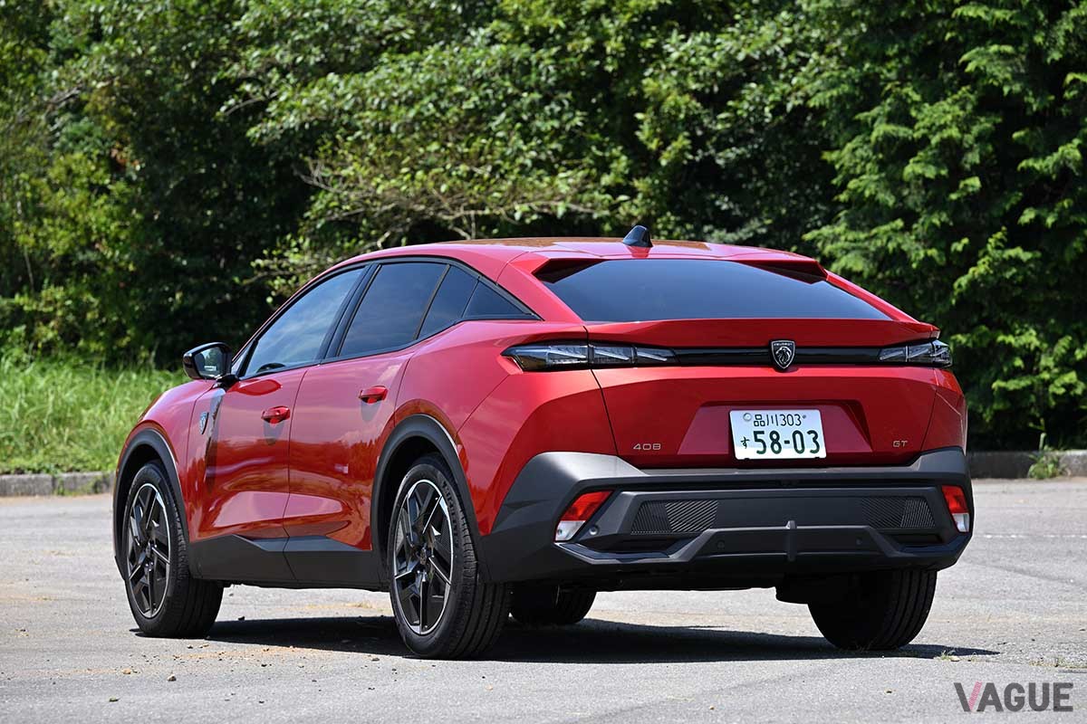 プジョーのファストバック4ドアクーペ、「408」に特別仕様車「408GTフレンチタッチ」が登場