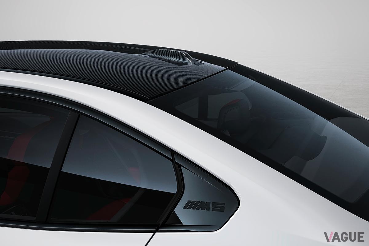 Mパフォーマンスパーツを装着したBMW新型「M5」