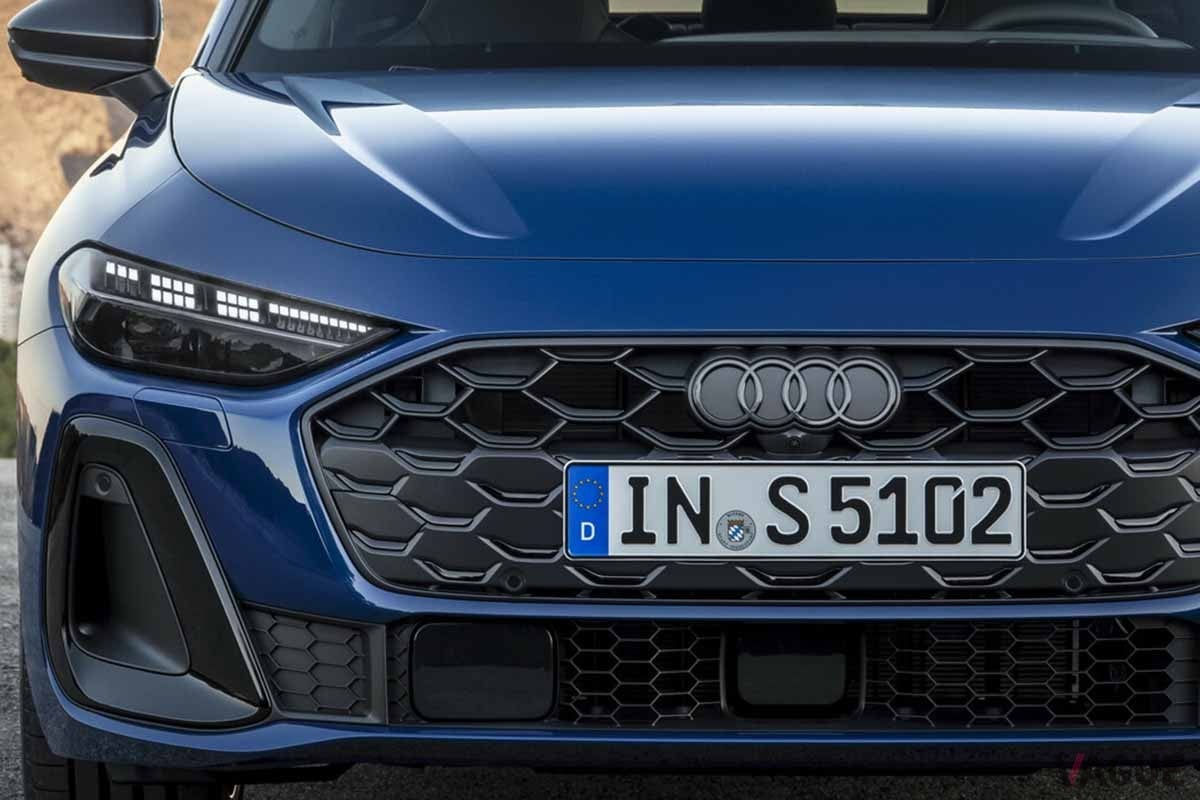 世界初公開されたアウディ新型「S5セダン」