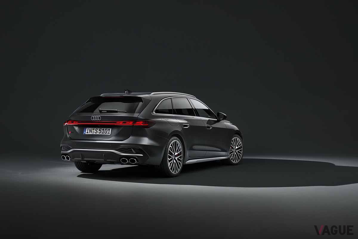世界初公開されたアウディ新型「S5アバント」