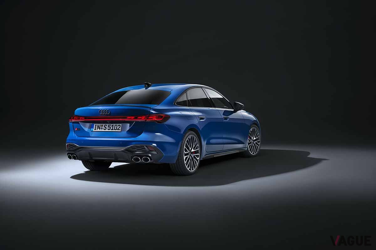 世界初公開されたアウディ新型「S5セダン」