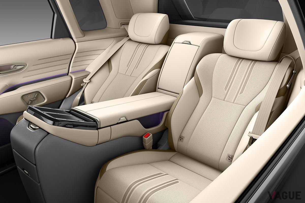 トヨタ新型「センチュリー」SUVタイプのインテリア