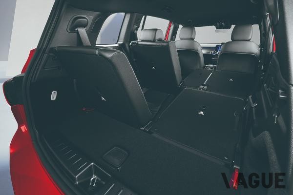 2024年の輸入車新車登録台数で4位に入ったメルセデス・ベンツのコンパクトSUV「GLB」