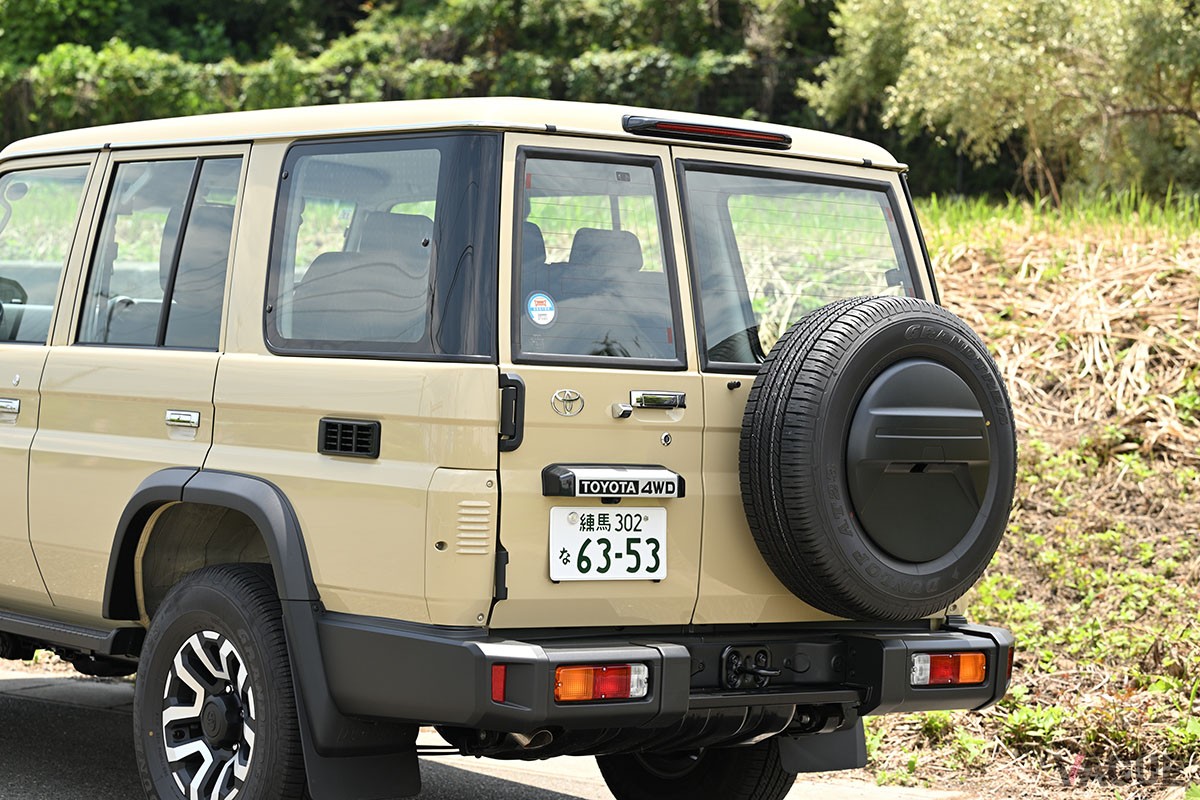 大幅にモダナイズされたものの、イマドキのクルマとは明確に感覚が異なるトヨタ新型「ランドクルーザー70」