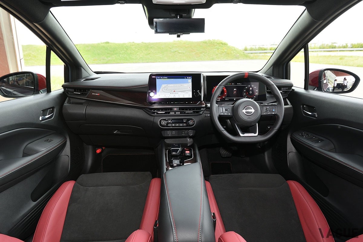 日産自動車の新型「オーラNISMO」