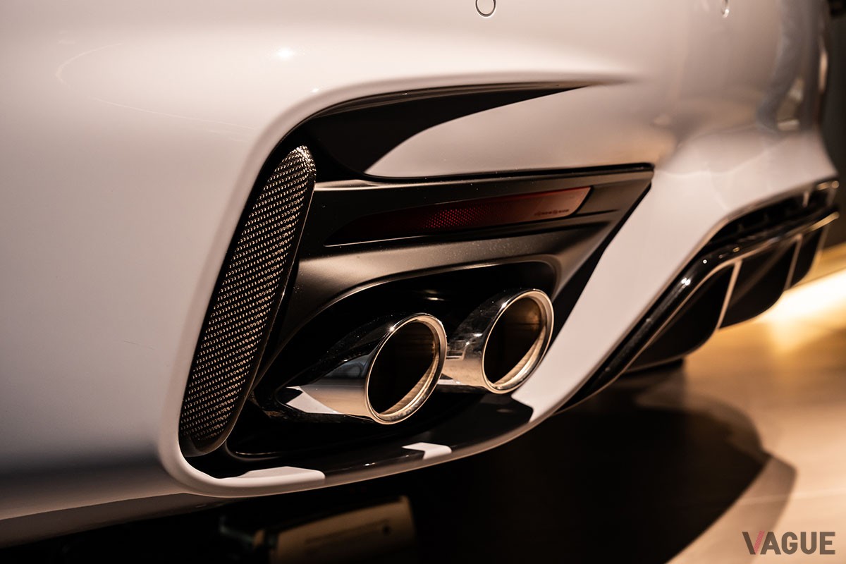 日本初公開を果たしたマセラティの美しい4シーターオープン新型「グランカブリオ」