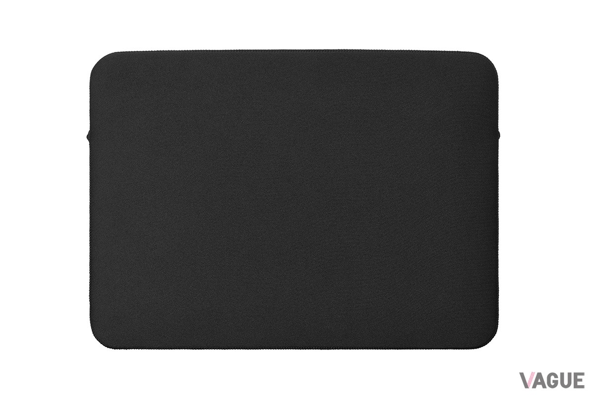 VAIO F14、F16用アクセサリーとして登場する「ソフトインナーケース」（3300円、PCとの同時購入の場合3000円、消費税込）。同じく7月1日より発売