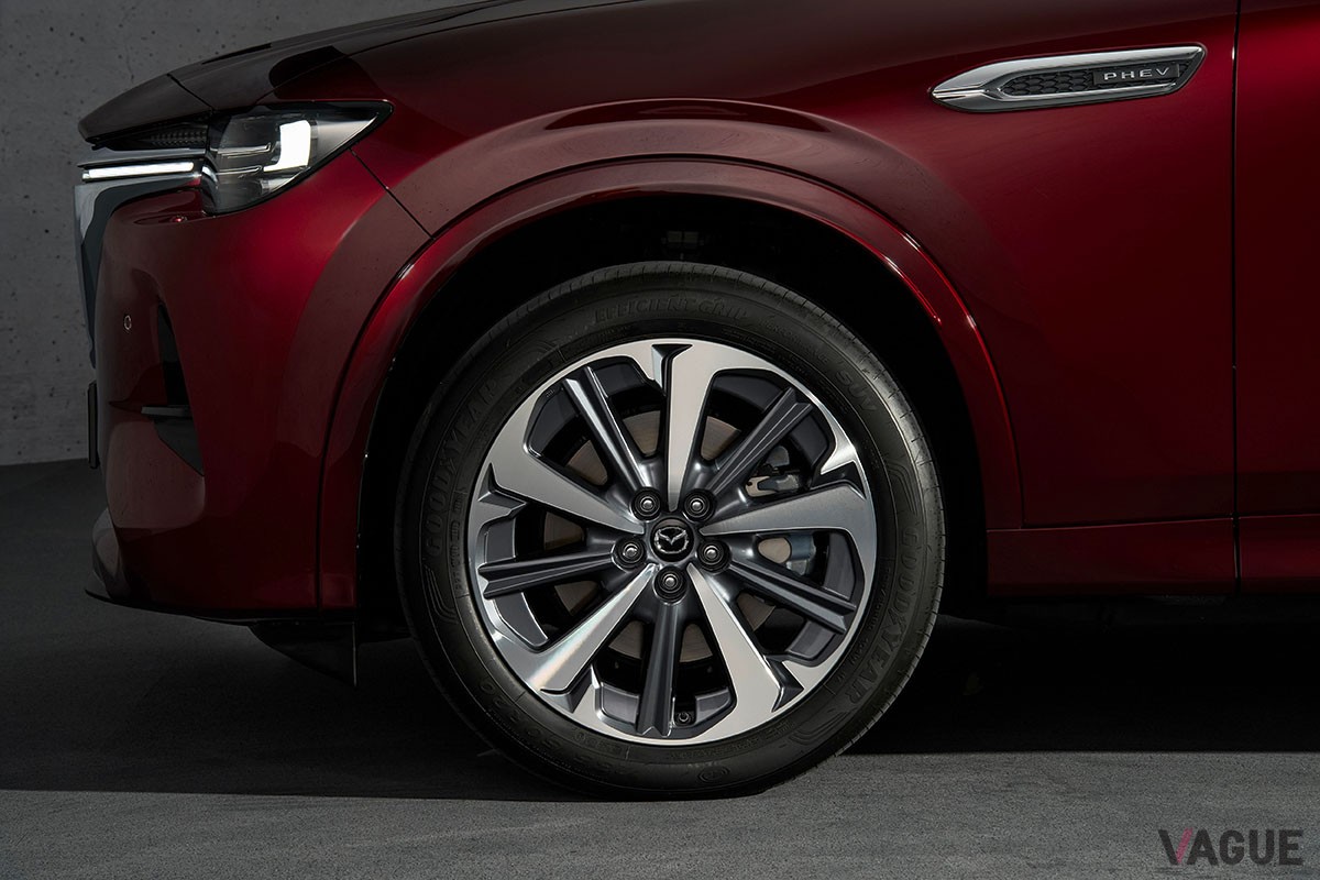 レジャーシーンにおいても活躍しそうなラゲッジスペースを備えたマツダ新型「CX-80」