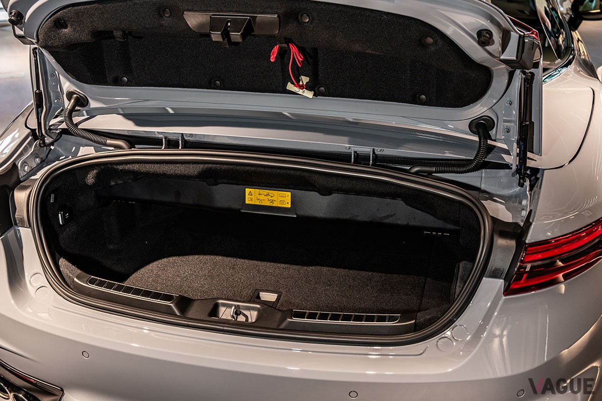 日本初公開を果たしたマセラティの美しい4シーターオープン新型「グランカブリオ」