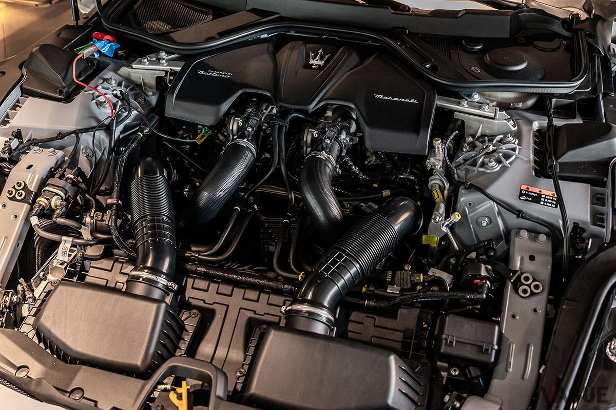 日本初公開を果たしたマセラティの美しい4シーターオープン新型「グランカブリオ」