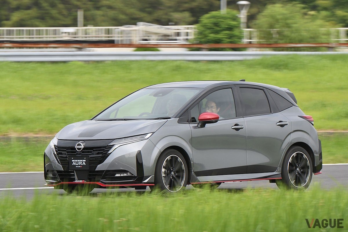 日産自動車の新型「オーラNISMO」