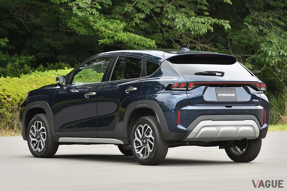スズキの新コンパクトSUV「フロンクス」のプロトタイプ