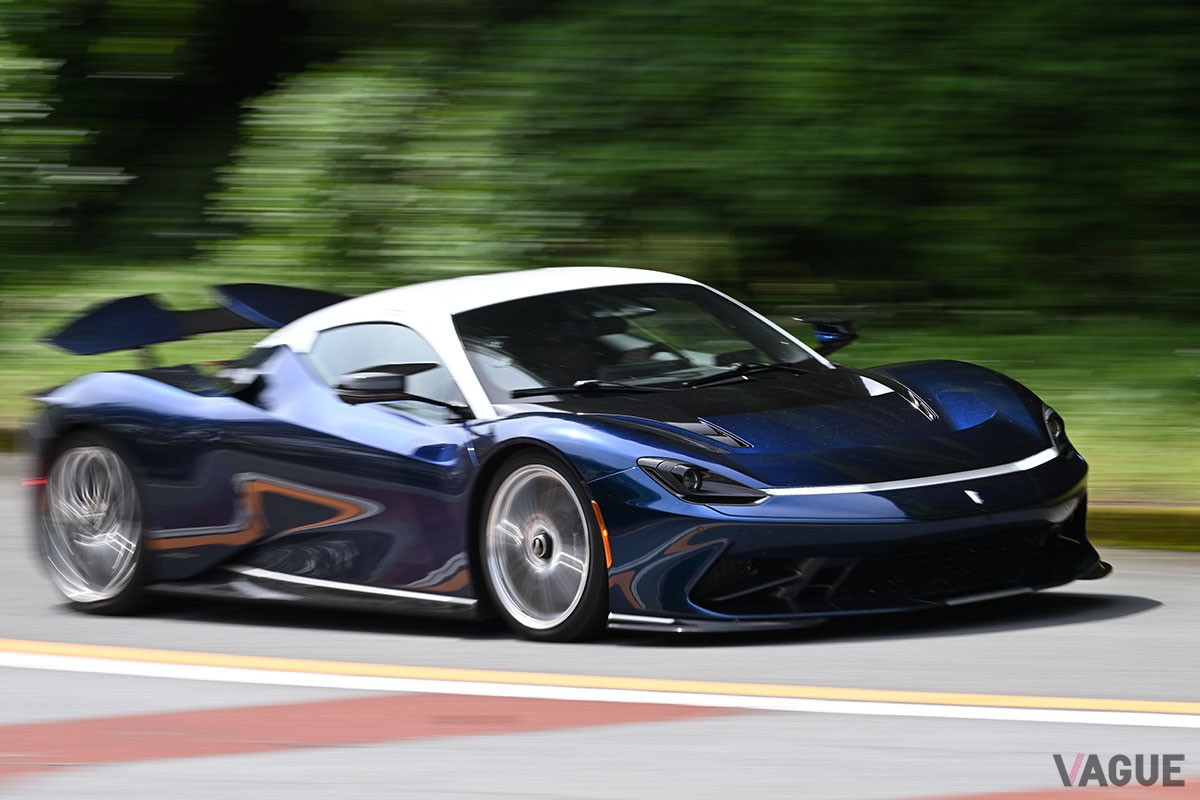 最高出力1900ps、最大トルク2340Nmを発生するアウトモービリ ピニンファリーナ発の電動スーパーカー「バッティスタ」