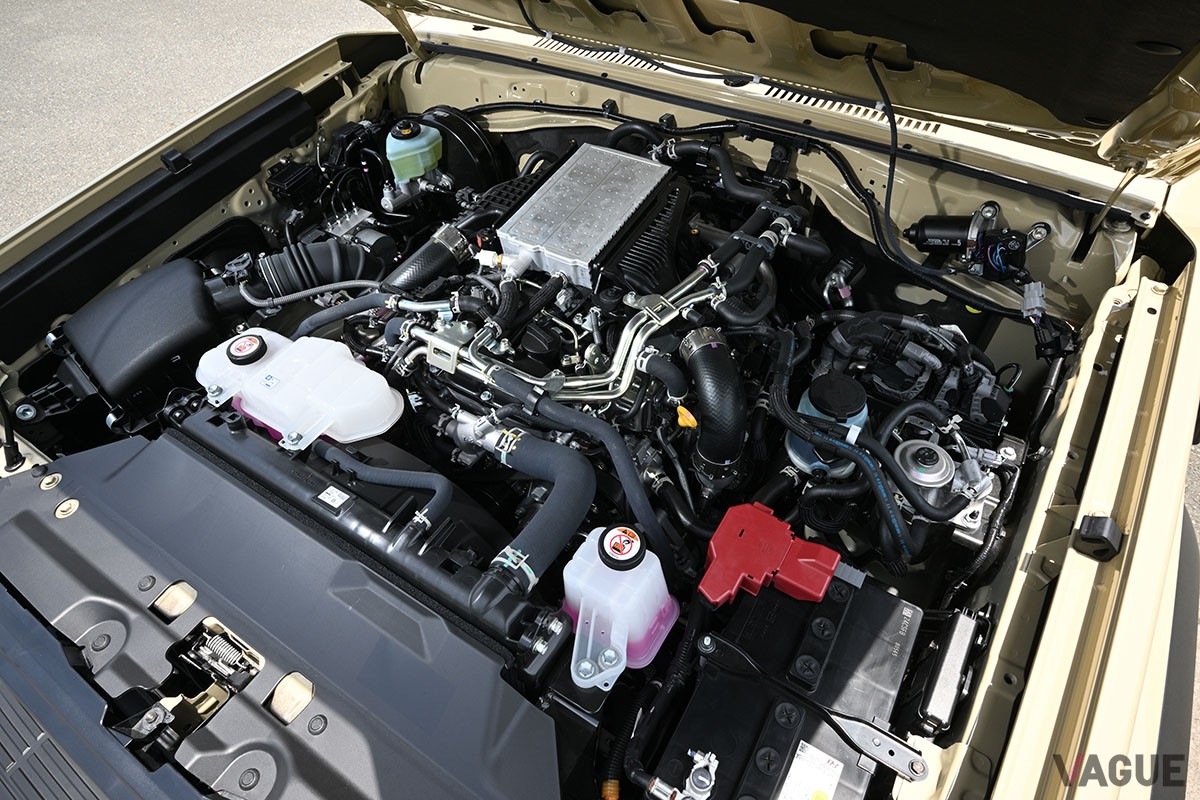 大幅にモダナイズされたものの、イマドキのクルマとは明確に感覚が異なるトヨタ新型「ランドクルーザー70」