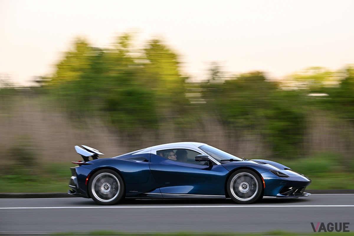 最高出力1900ps、最大トルク2340Nmを発生するアウトモービリ ピニンファリーナ発の電動スーパーカー「バッティスタ」