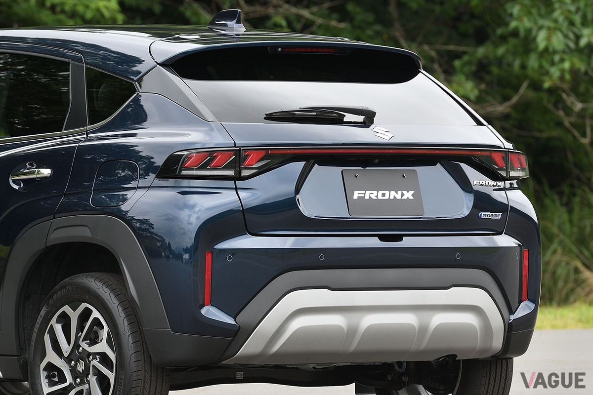 スズキの新コンパクトSUV「フロンクス」のプロトタイプ