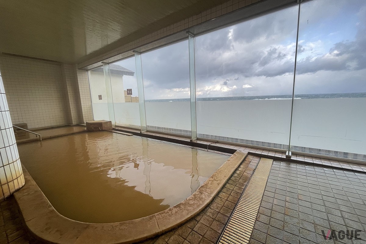 本館大浴場「黄金の湯」の全景