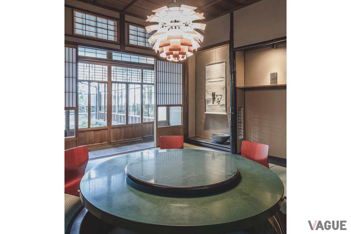 元中華料亭の名残りを感じるレストランの個室