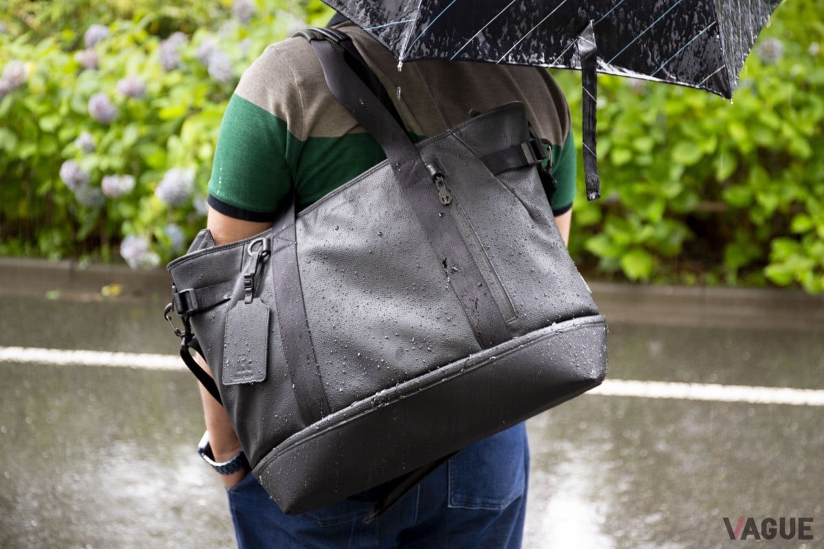 雨に濡れても安心な防水本革でストレスなく旅行を楽しめる
