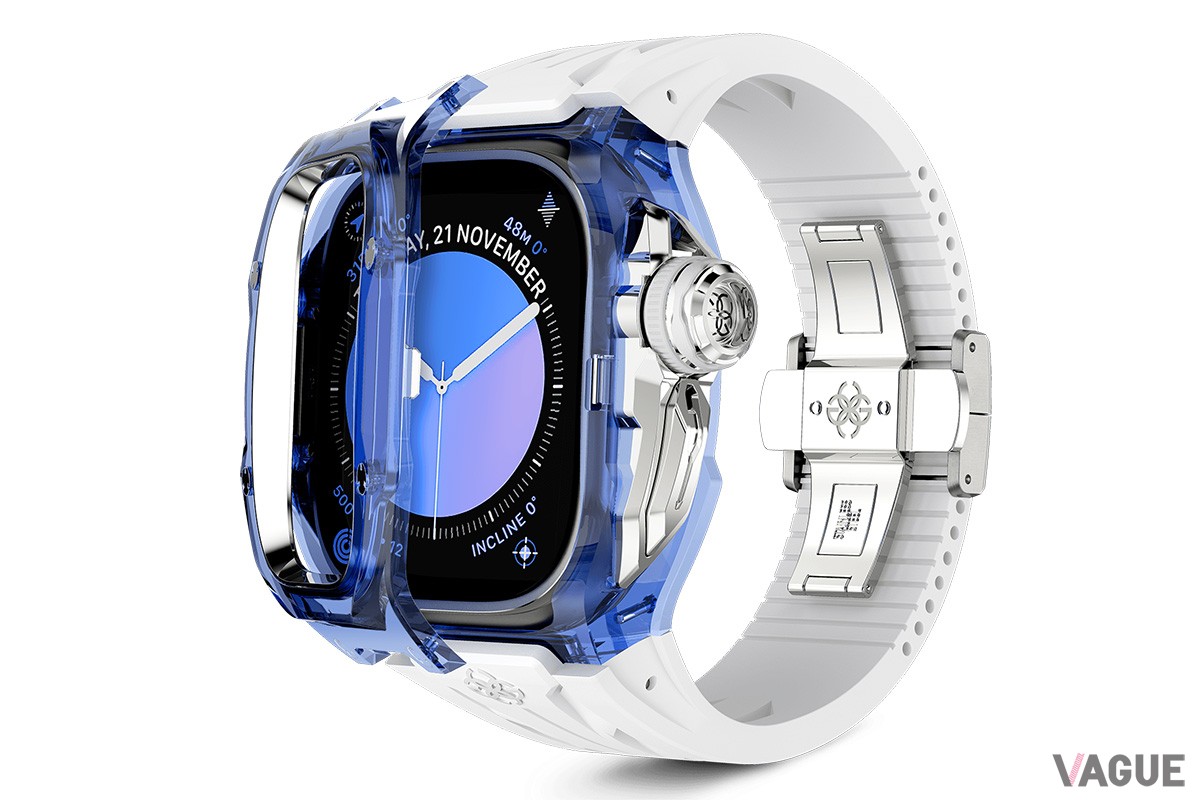 「CRYSTAL III EDITION　49MM」のSapphire Blue