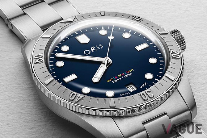 オリスのロゴを表示する12時の位置には特別なフォントを採用