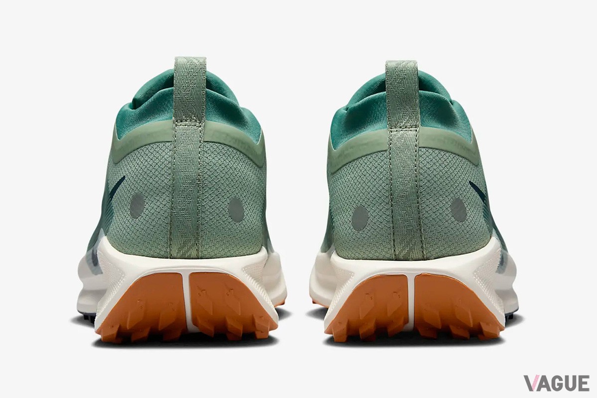 悪天候時のトレイルランニングで優れた防水性を発揮する「ナイキ ペガサス トレイル 5 GORE-TEX」