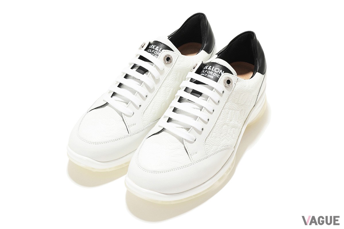 ゴルフアパレルブランドのマークアンドロナがスイスの靴ブランドと生み出した「HVML クラシック スパイクレスシューズ」