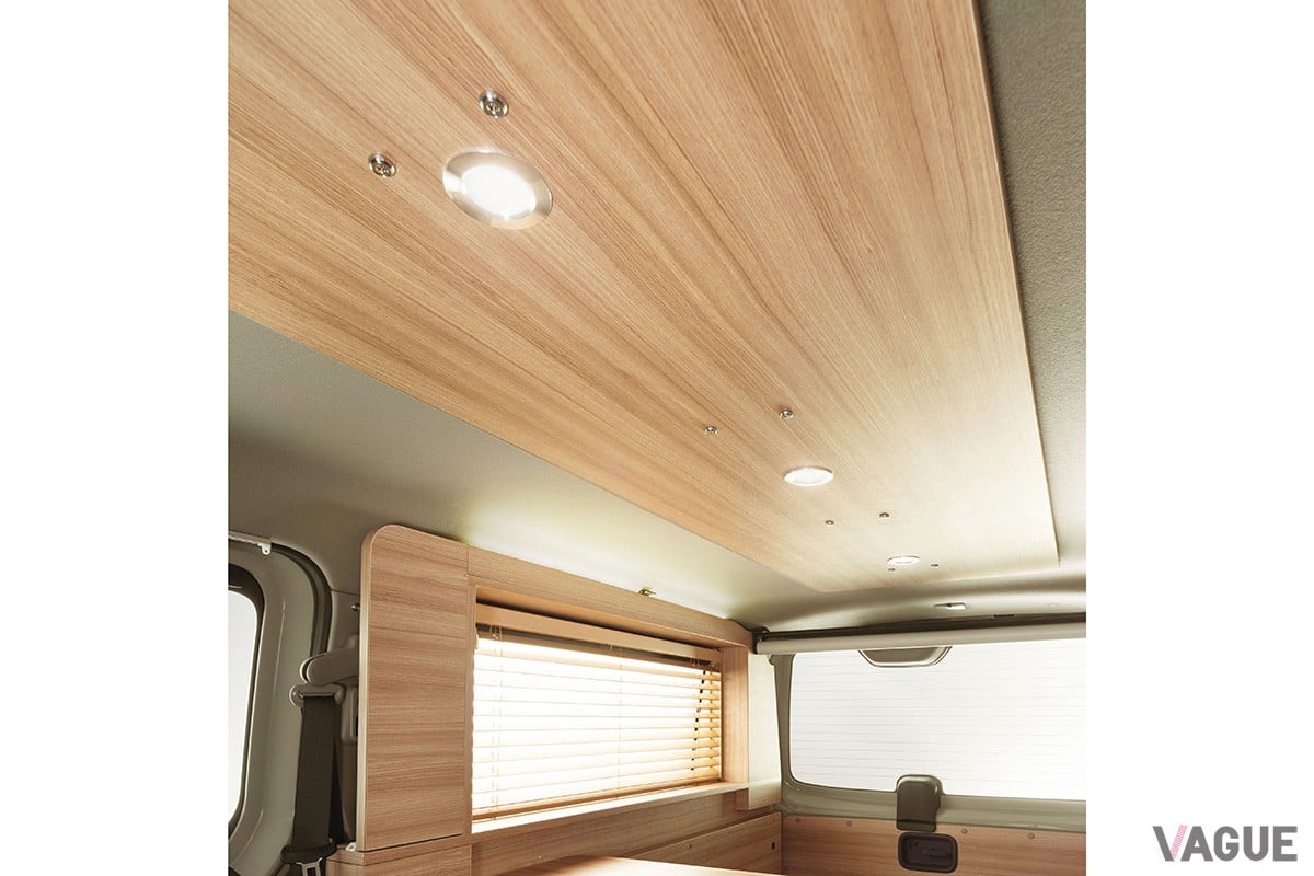 日産「キャラバン MYROOM」