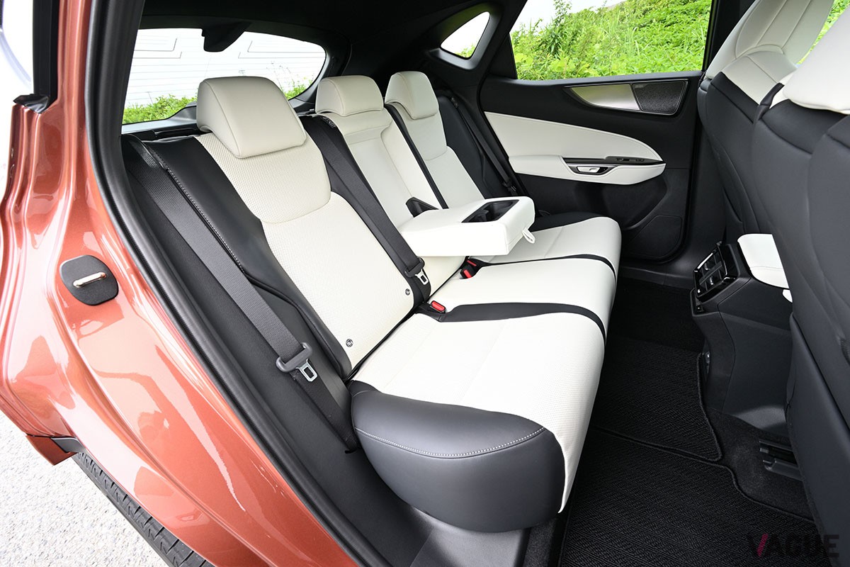 レクサス新型「NX350“Fスポーツ”」