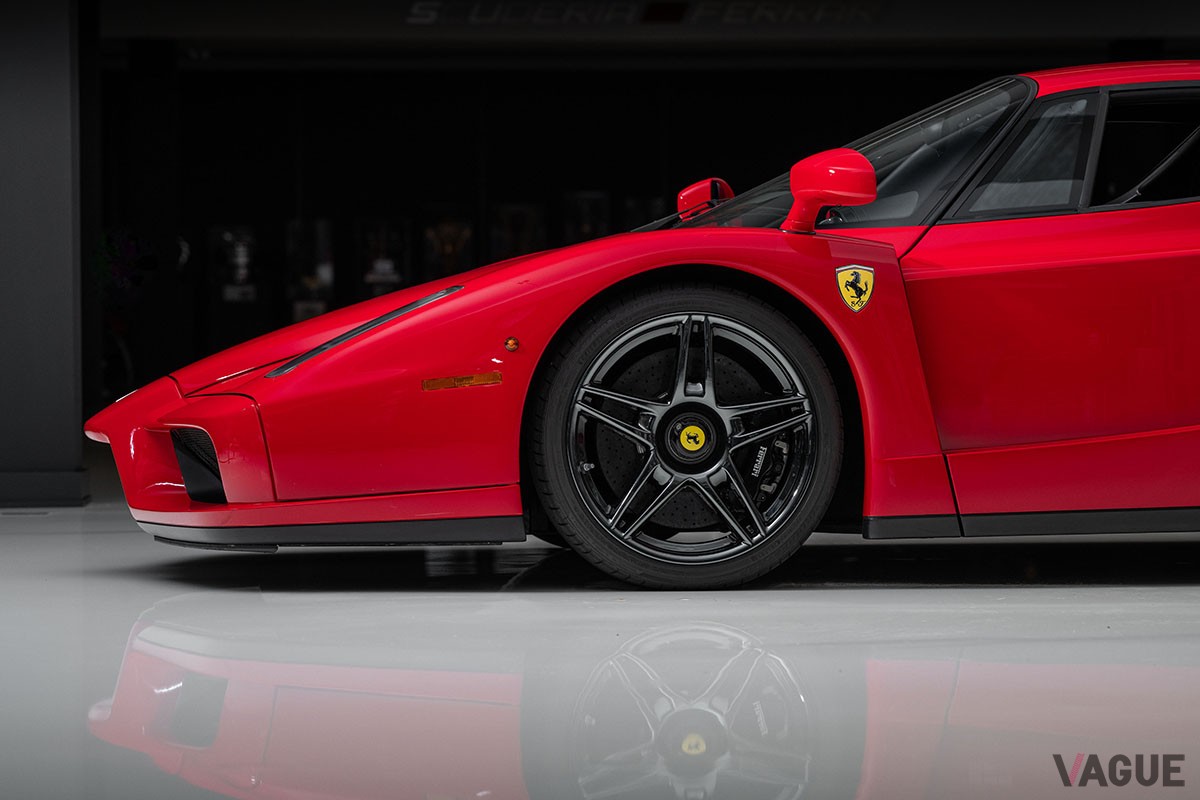 オークションに出品された2003年式フェラーリ「エンツォ・フェラーリ」Darin Schnabel(c)2025 Courtesy of RM Sotheby's