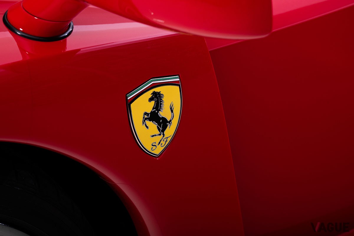 オークションに出品された2003年式フェラーリ「エンツォ・フェラーリ」Darin Schnabel(c)2025 Courtesy of RM Sotheby's