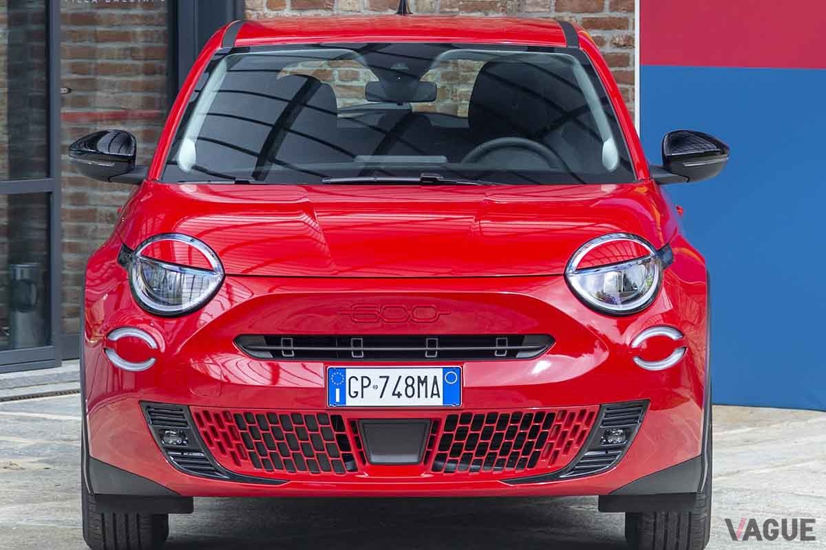 2024年9月10日に日本で発売される予定のフィアット新型「600e」