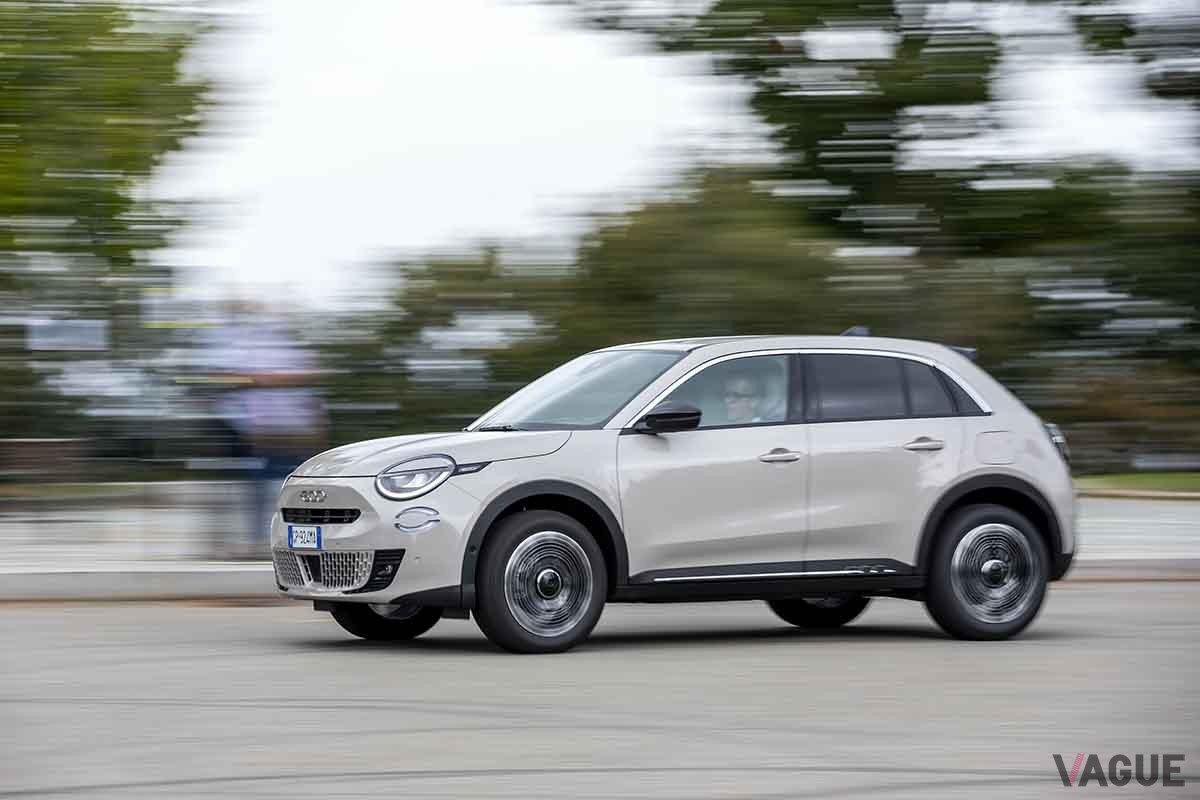 2024年9月10日に日本で発売される予定のフィアット新型「600e」