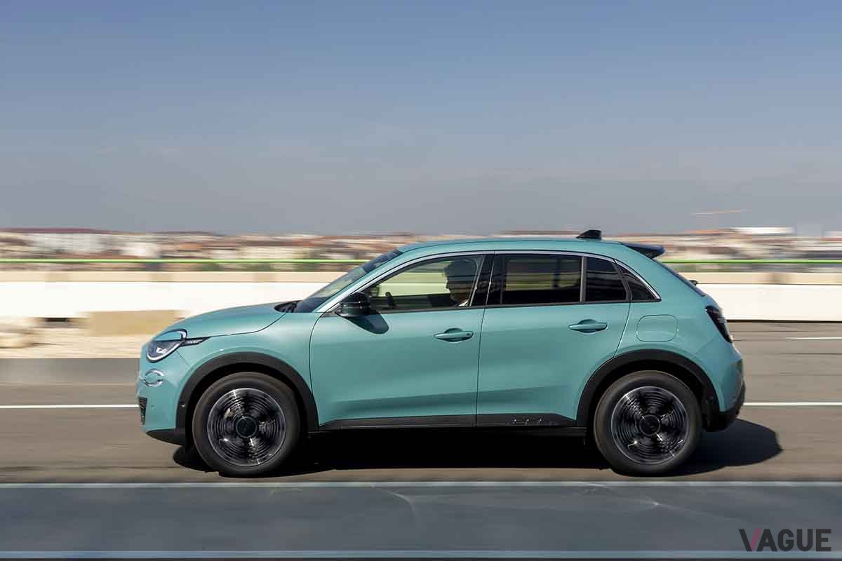 2024年9月10日に日本で発売される予定のフィアット新型「600e」
