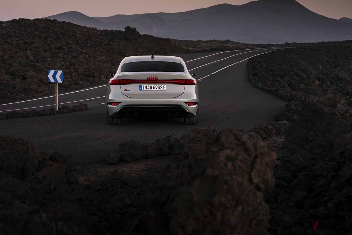 アウディ新型「A6 e-tron」スポーツバック