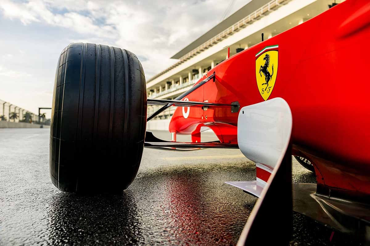 オークションに登場したフェラーリ「F2001b」。伝説のF1ドライバー、ミハエル・シューマッハ選手が操縦したマシンだTrevor Thompson ©2024 Courtesy of RM Sotheby's