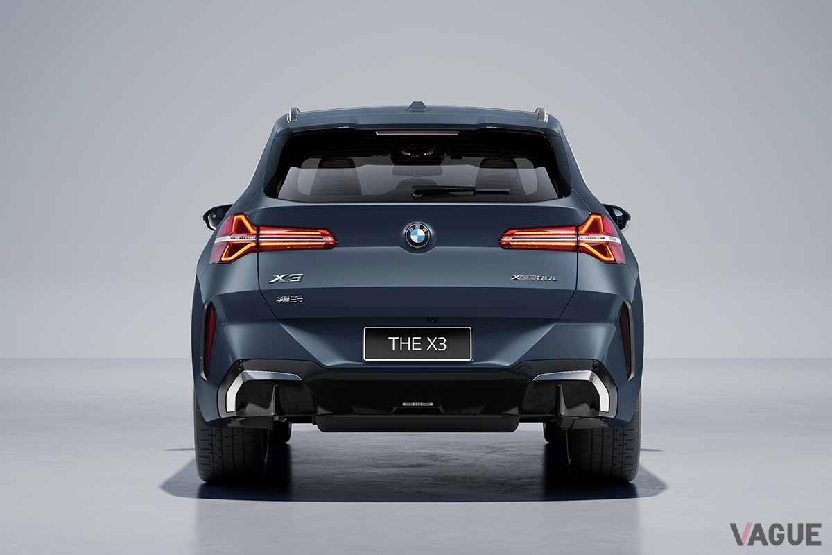 中国市場向けBMW新型「X3」。ロングホイールベース化されている