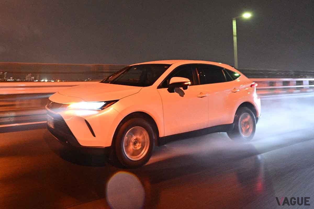 台風やゲリラ豪雨などの際、高速道路を走行すると「ハイドロプレーニング」現象が起きやすいので注意が必要だ