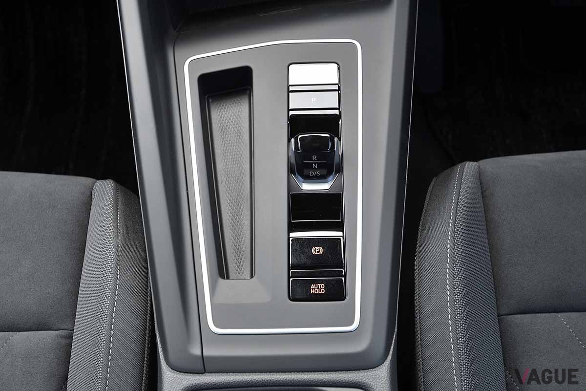 2021年6月に日本上陸を果たしたVW現行型「ゴルフ」のインテリア