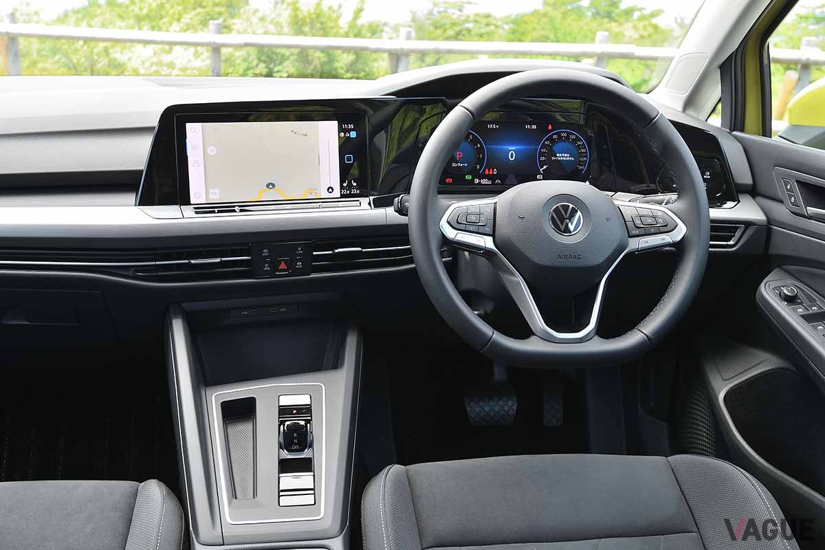 2021年6月に日本上陸を果たしたVW現行型「ゴルフ」のインテリア