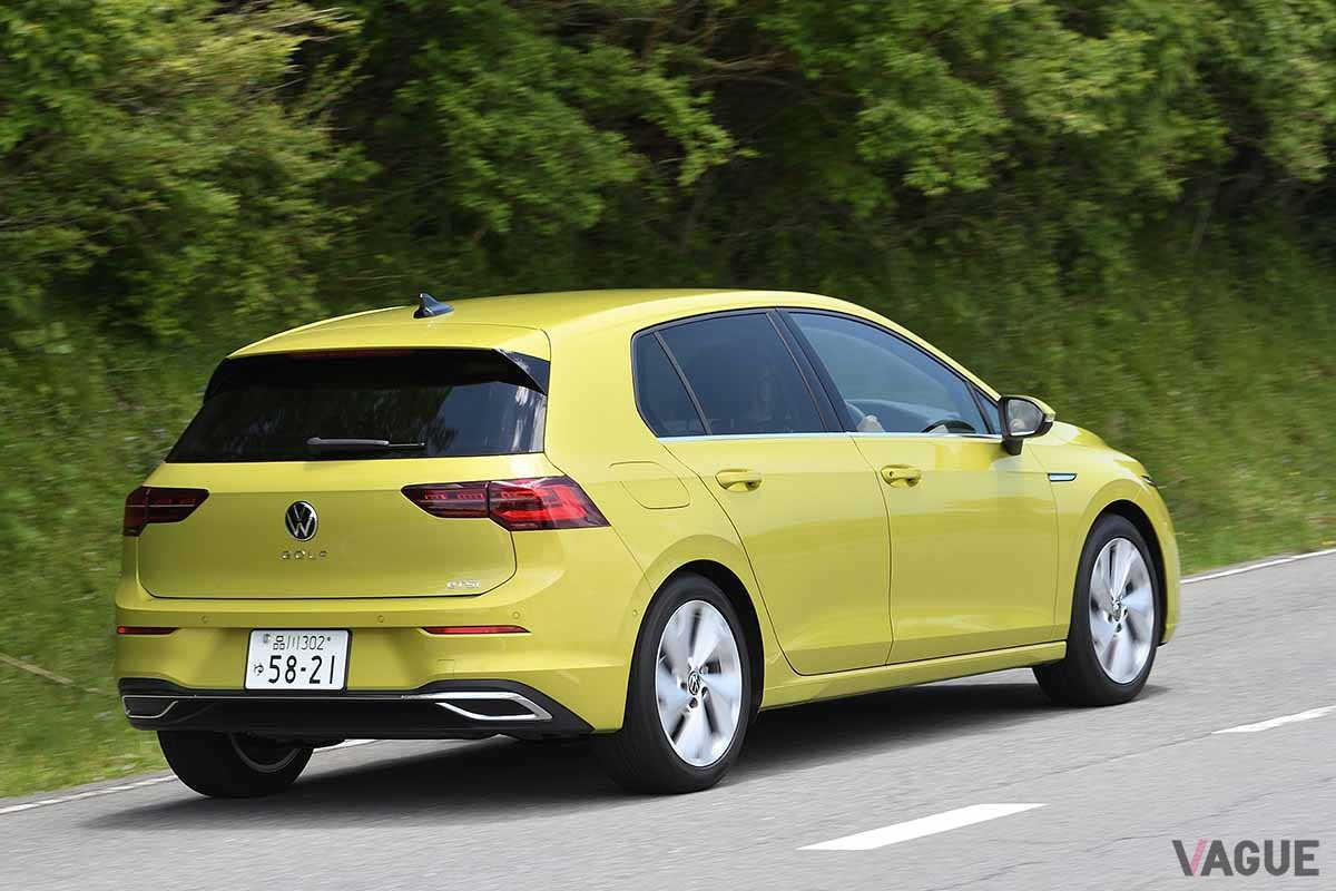 2021年6月に日本上陸を果たしたVW現行型「ゴルフ」。2024年7月には改良新型が発表されたタイミングだが、近年登録台数を伸ばしている。