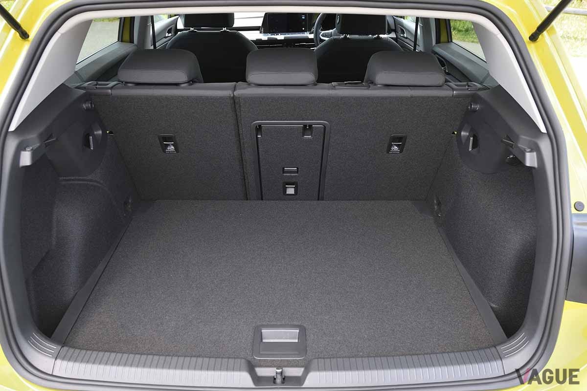 2021年6月に日本上陸を果たしたVW現行型「ゴルフ」の荷室