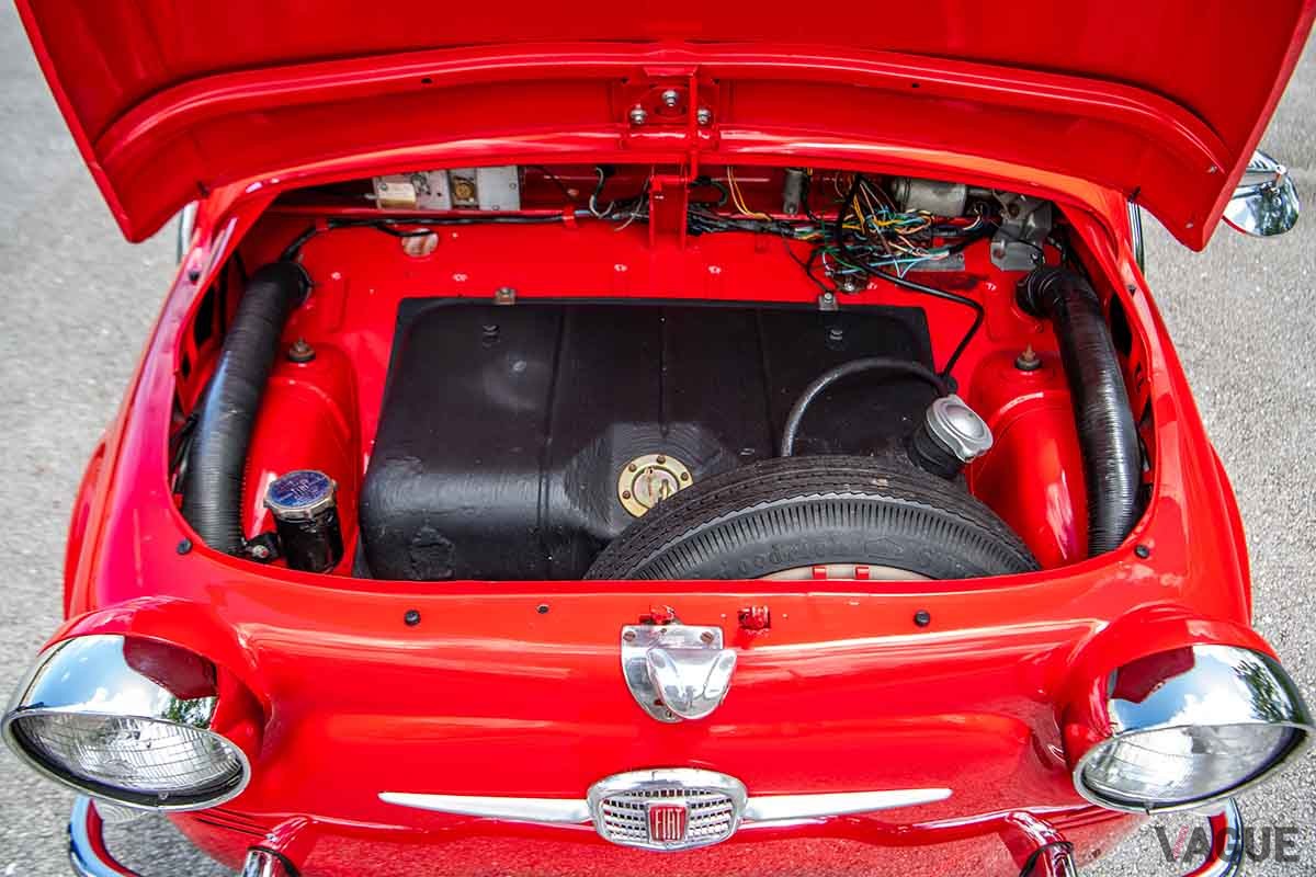 オークションに登場した1959年式フィアット「500ジョリー」 Jorge Guasso ©2024 Courtesy of RM Sotheby's