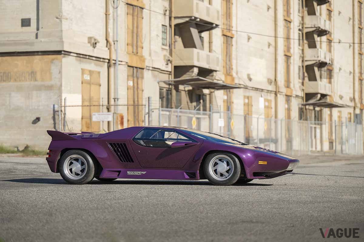 伝説のアメリカンスーパーカー ベクター「W8」Robin Adams ©2024 Courtesy of RM Sotheby's