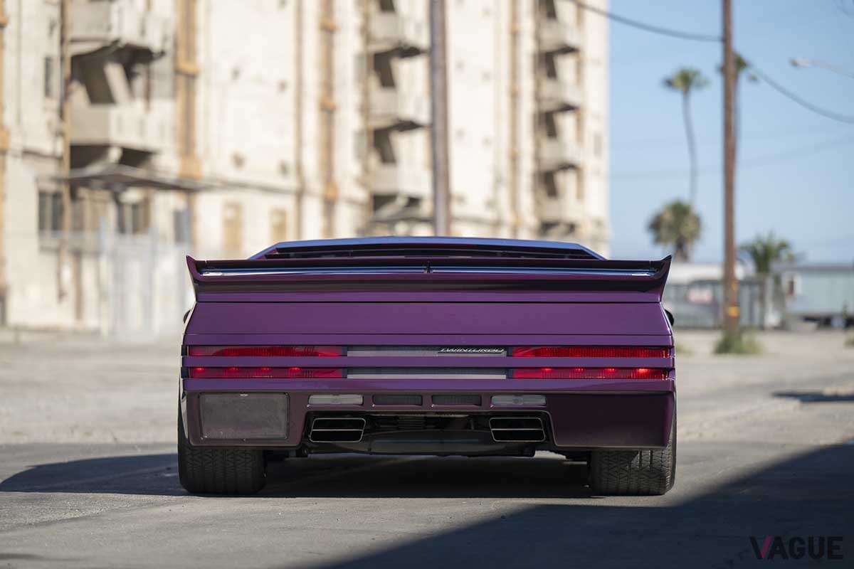 伝説のアメリカンスーパーカー ベクター「W8」Robin Adams ©2024 Courtesy of RM Sotheby's