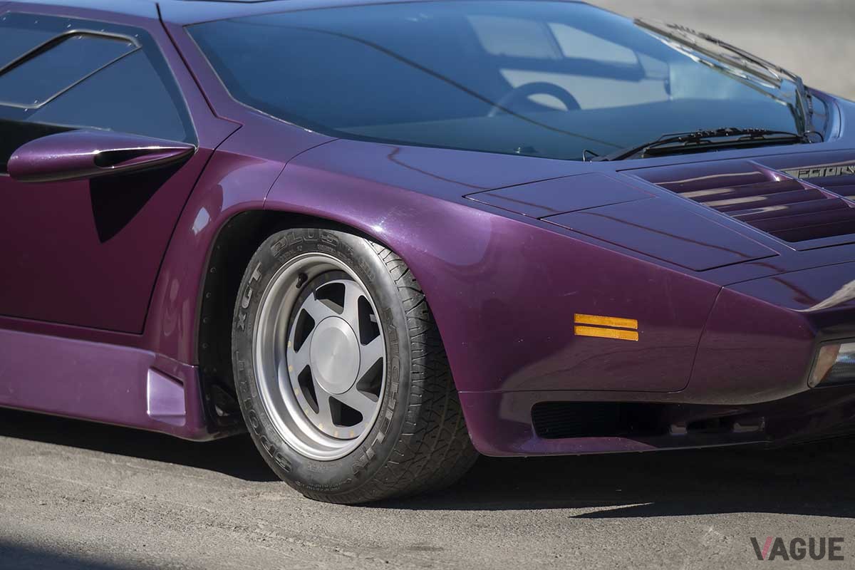 伝説のアメリカンスーパーカー ベクター「W8」Robin Adams ©2024 Courtesy of RM Sotheby's