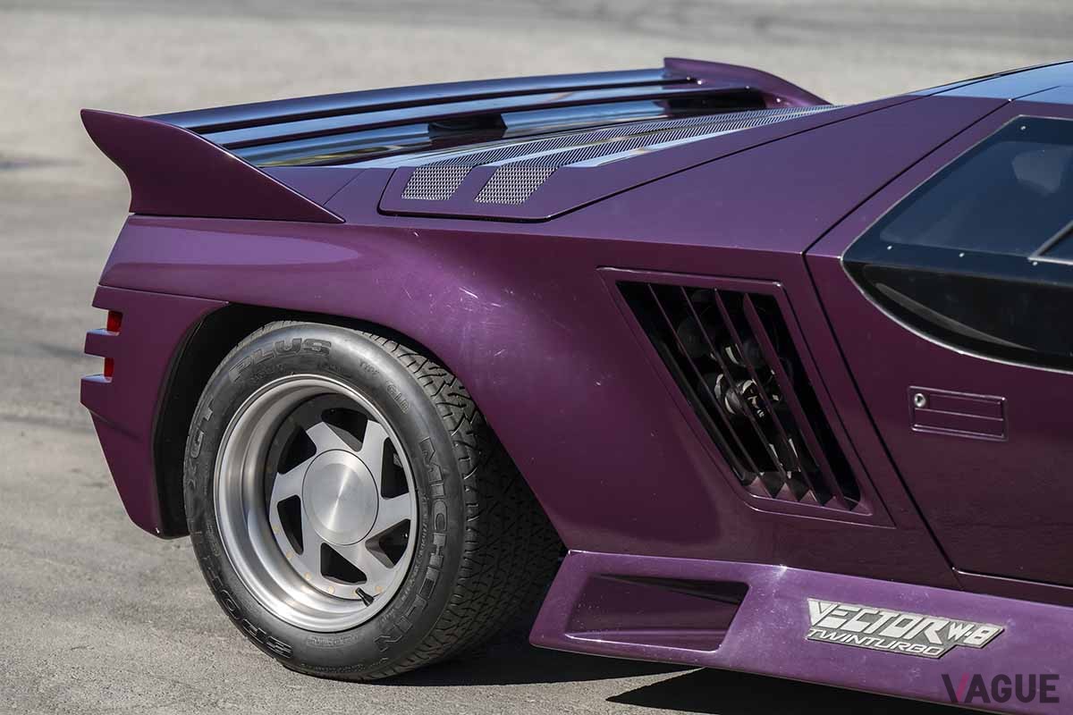 伝説のアメリカンスーパーカー ベクター「W8」Robin Adams ©2024 Courtesy of RM Sotheby's